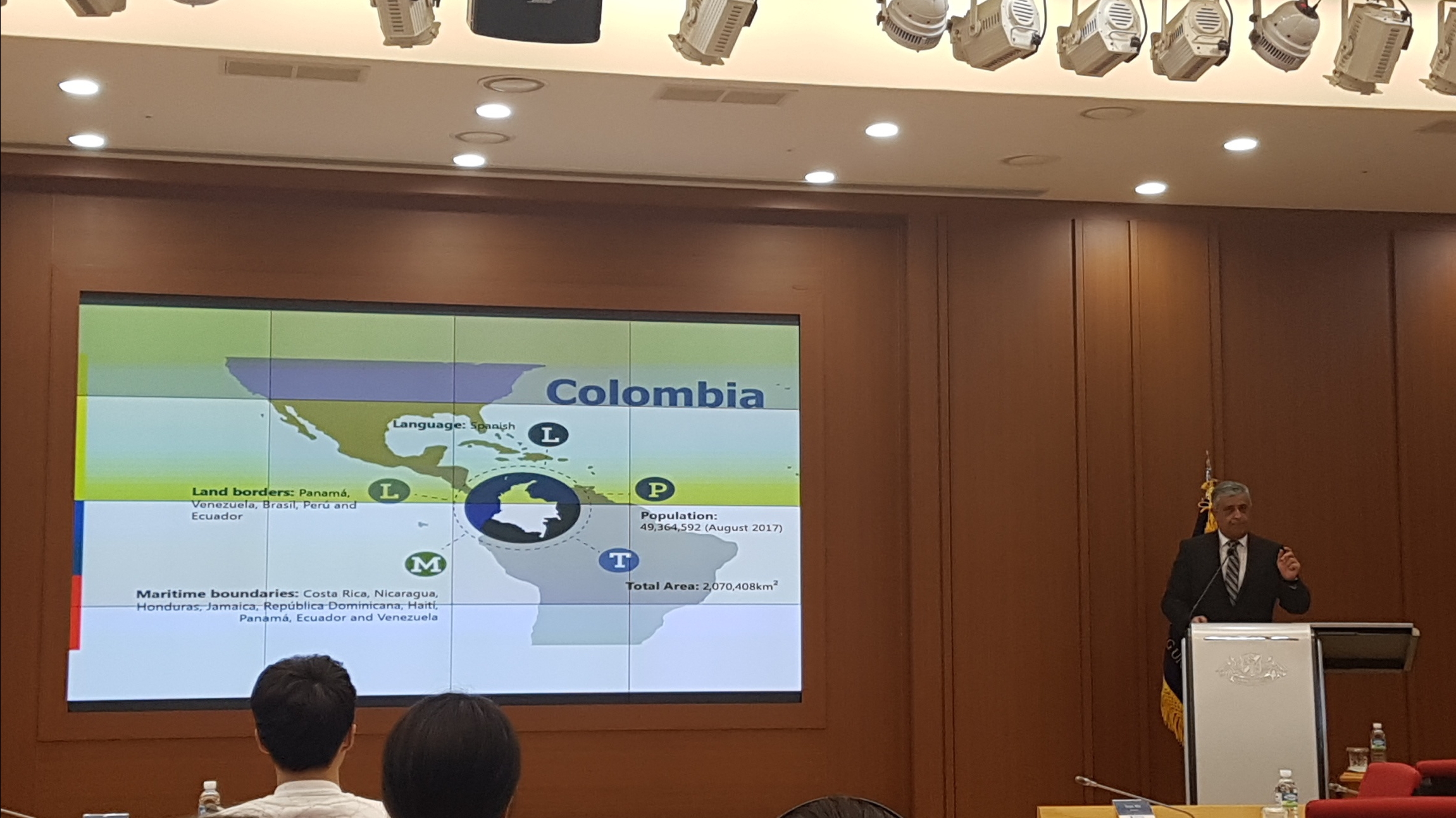Ambassador of Colombia Visited KMU